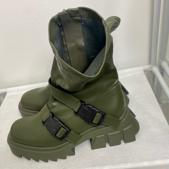 FASHION NOVA SIZE 11 Don't Panic Booties - Olive - Picture 1 of 4